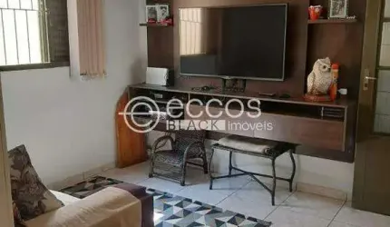 Casa à venda, 3 quartos, 1 suíte, 2 vagas, Mansour - Uberlândia/MG
