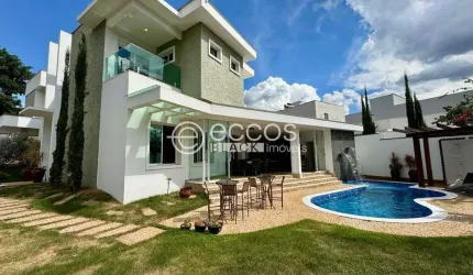 Casa à venda, 5 quartos, 3 suítes, 5 vagas, Jardim Karaíba - Uberlândia/MG