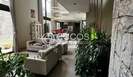Casa à venda, 3 quartos, 3 suítes, 4 vagas, Novo Mundo - Uberlândia/MG