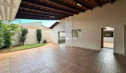 Casa à venda, 3 quartos, 2 vagas, Loteamento Residencial Cândida Borges - UBERABA/MG