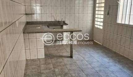 Casa à venda, 2 quartos, 2 vagas, Josa Bernardino II - UBERABA/MG