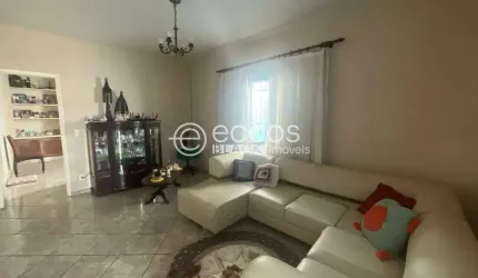 Casa à venda, 4 quartos, 2 suítes, 2 vagas, Bom Jesus - Uberlândia/MG