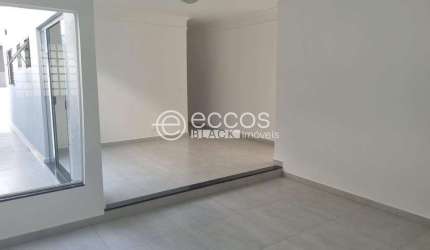 Casa à venda, 3 quartos, 1 suíte, 4 vagas, Alto Umuarama - Uberlândia/MG
