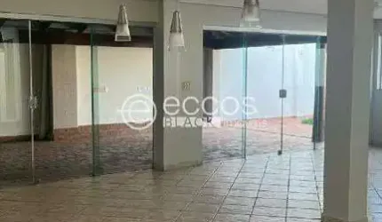 Casa para aluguel, 4 quartos, 3 suítes, 2 vagas, Jardim das Acácias - Uberlândia/MG