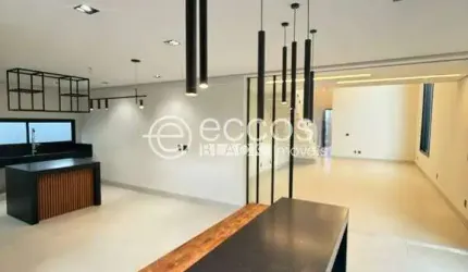 Casa em condomínio à venda, 3 quartos, 3 suítes, 2 vagas, Laranjeiras - Uberlândia/MG