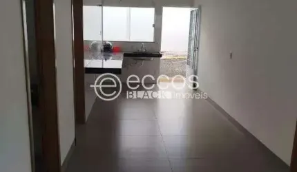 Casa à venda, 3 quartos, 1 suíte, 2 vagas, Jardim Holanda - Uberlândia/MG