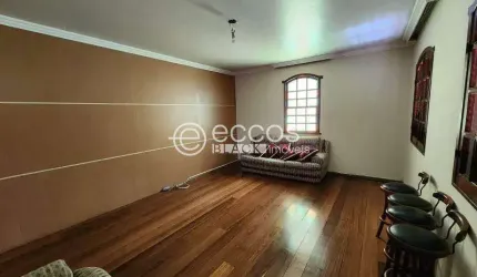Casa à venda, 5 quartos, 2 suítes, 5 vagas, Santa Lúcia - Belo Horizonte/MG
