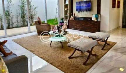 Casa em condomínio à venda, 4 quartos, 2 suítes, 4 vagas, Alphaville Lagoa dos Ingleses - Nova Lima/MG
