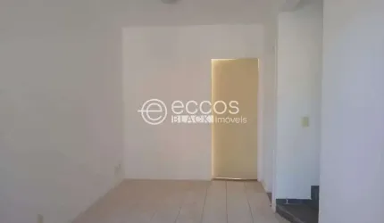 Casa para aluguel, 3 quartos, 2 vagas, Jardim Karaíba - Uberlândia/MG