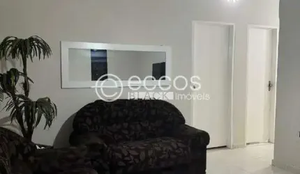Casa à venda, 3 quartos, 1 suíte, 6 vagas, Morumbi - Uberlândia/MG
