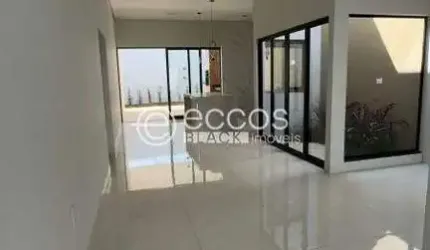 Casa à venda, 3 quartos, 2 suítes, 2 vagas, Parque das Laranjeiras - UBERABA/MG