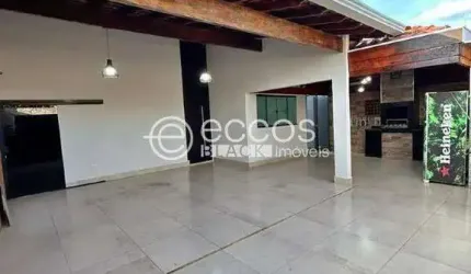 Casa à venda, 4 quartos, 2 suítes, 3 vagas, Granada - Uberlândia/MG