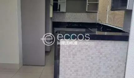 Casa para aluguel, 3 quartos, 1 suíte, 2 vagas, Fundinho - Uberlândia/MG