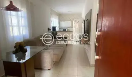 Casa à venda, 3 quartos, 4 vagas, Pampulha - Uberlândia/MG
