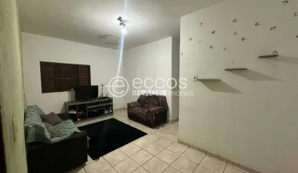 Casa à venda, 2 quartos, 2 vagas, Mansour - Uberlândia/MG
