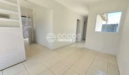 Casa à venda, 2 quartos, 3 vagas, Loteamento Residencial Pequis - Uberlândia/MG