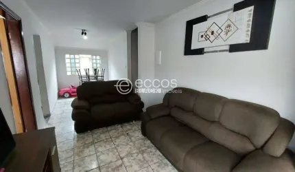 Casa à venda, 4 quartos, 1 suíte, 5 vagas, Luizote de Freitas - Uberlândia/MG