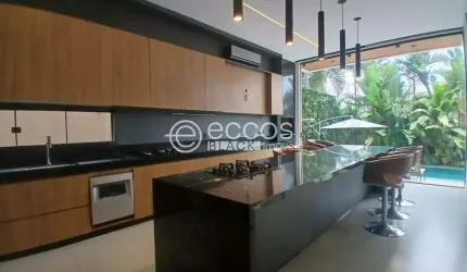 Casa em condomínio para aluguel, 3 quartos, 3 suítes, 4 vagas, Nova Uberlândia - Uberlândia/MG