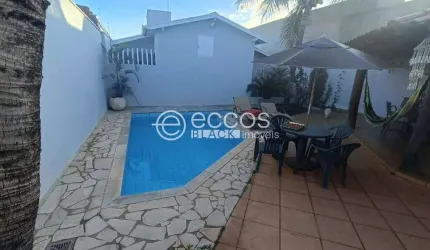 Casa à venda, 4 quartos, 2 suítes, 3 vagas, Jardim São Bento - UBERABA/MG