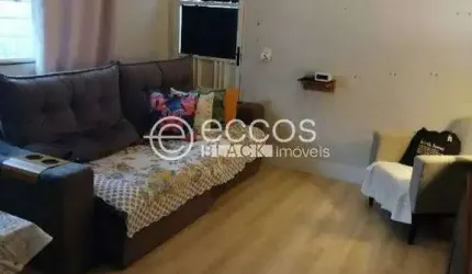 Casa à venda, 3 quartos, 1 suíte, 2 vagas, Chácaras Tubalina e Quartel - Uberlândia/MG