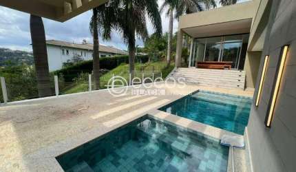 Casa em condomínio para aluguel, 3 quartos, 3 suítes, 5 vagas, Vila Alpina - Nova Lima/MG