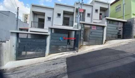 Sobrado para Venda no bairro Água Fria, 3 dorm, 1 suíte, 2 vagas, 110 metros