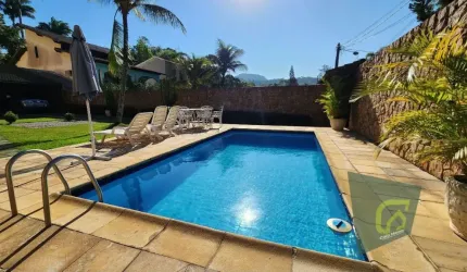 CASA COLONIAL Á VENDA, 5 QUARTOS, PISCINA, ÁREA GOURMET, EDÍCULA, 5 VGAS - TAQUARA
