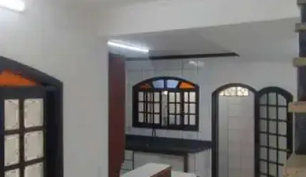 Sobrado para Venda em São Vicente, Vila Valença, 2 dormitórios, 2 banheiros, 1 vaga
