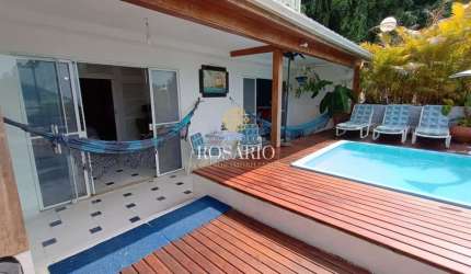 Apartamento Mobiliado Pé na Areia Frente Mar em área central de Ubatuba