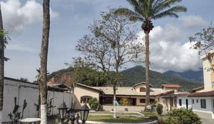 LINDA CHÁCARA NO BAIRRO HORTO EM UBATUBA.