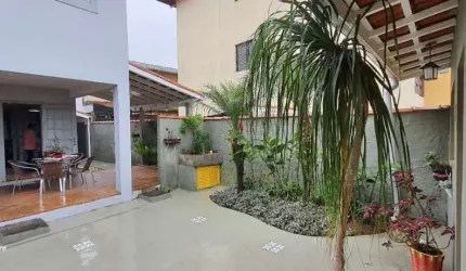 CASA COM VARANDA GOURMET MAIS EDÍCULA NO SILOP