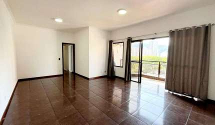 Apartamento com 3 dormitórios em prédio com lazer, no José Menino
