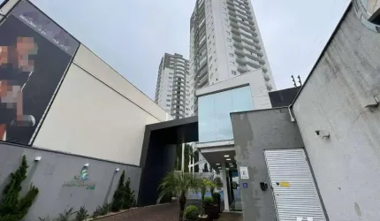 Apartamento semi-mobiliado com 2 suítes no Centro de Itajaí