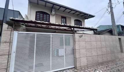 Casa 3 moradias no bairro Cidade Nova em Itajaí