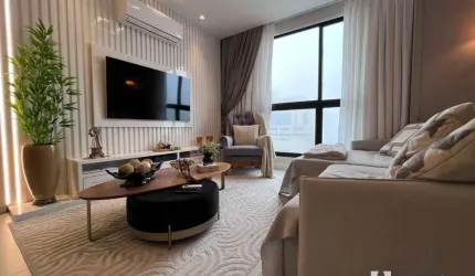 Apartamento mobiliado e equipado com 2 suítes no Centro de Itajaí