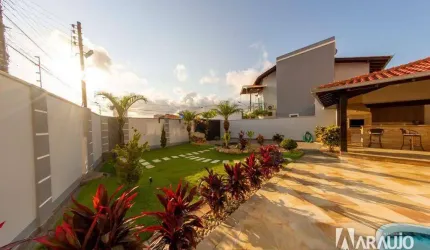 Casa com 1 suíte e 2 dormitórios + área de lazer no bairro Dom Bosco