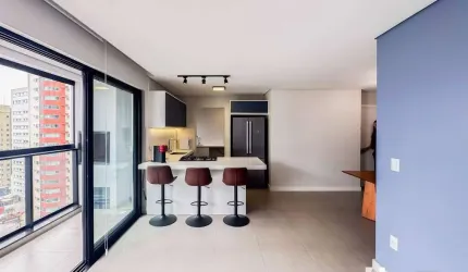 Apartamento semi mobiliado com 3 suítes no bairro Fazenda em Itajaí