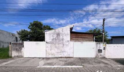 Terreno com 240 m² no bairro Espinheiros em Itajaí