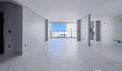 Apartamento com 3 suítes no Centro de Itajaí