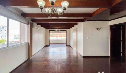 Apartamento diferenciado com 1 suíte e 2 dormitórios no Centro de Itajaí