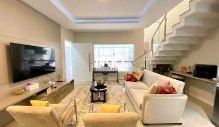 Casa sobrado a venda em Balneário Camboriú