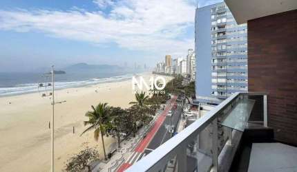 Apartamento frente mar com 04 suítes mobiliado