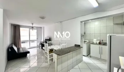 Apartamento quadra mar de 2 dormitórios em Balneário Camboriú