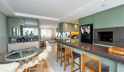 Apartamento de 3 suítes 2 vagas no edifício solar do Guarujá em Balneário Cambor