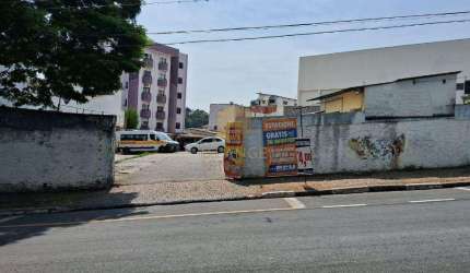 Terreno comercial à venda no Centro em Valinhos