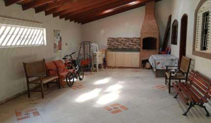 Casa à venda em Paulínia, Vila Monte Alegre, com 3 quartos, com 165 m²