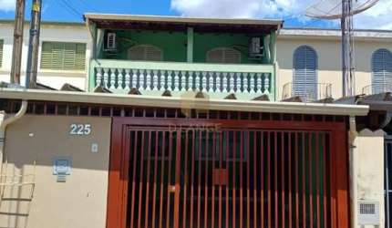 Casa à venda na Vila Nova Teixeira em Campinas SP