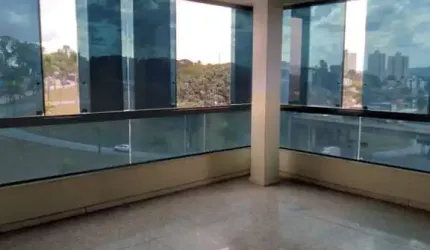 PRÉDIO COMERCIAL EM BETIM