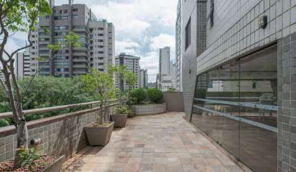 Apartamento com 03 quartos no Belvedere - Belo Horizonte