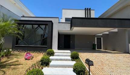Belíssima casa Residencial Ithayê